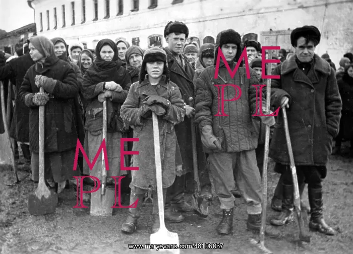 : Russian Forced Laborers, 1942 : Russian Forced Laborers, 1942