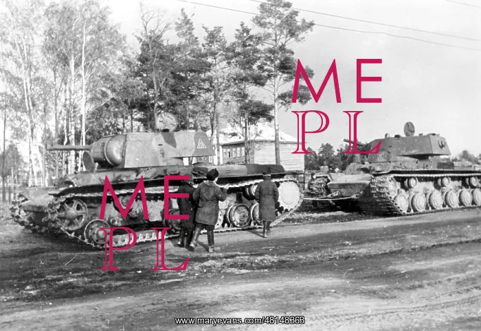 : Russian KW 1 tanks, 1941 : Russian KW 1 tanks, 1941