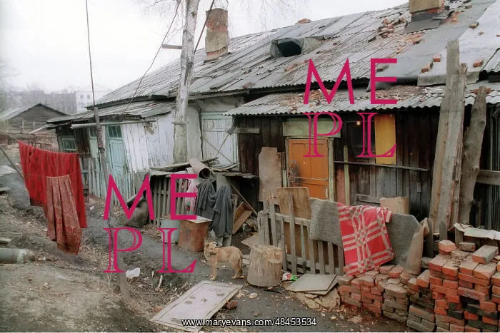 : Russian mining slums in Artyom, 1995 : Russian mining slums in Artyom, 1995