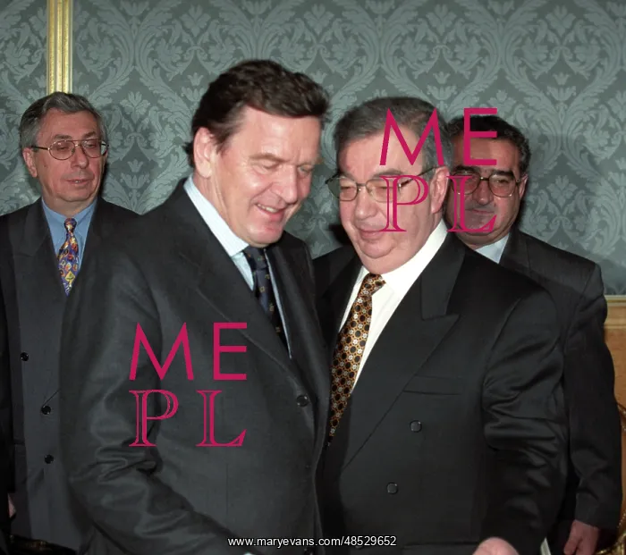 : Russian PM Primakov and German Chancellor Schroder, 1999 : Russian PM Primakov and German Chancellor Schroder, 1999
