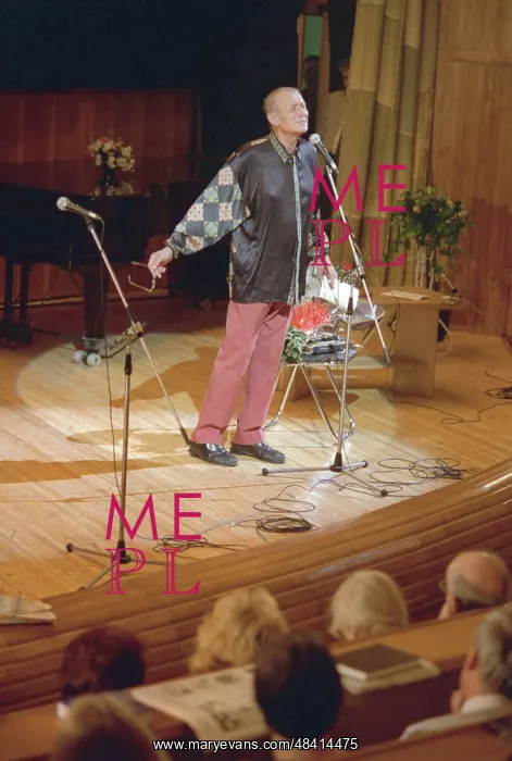: Russian poet Yevgeny Yevtushenko at Polytechnic Museum, 1996 : Russian poet Yevgeny Yevtushenko at Polytechnic Museum, 1996