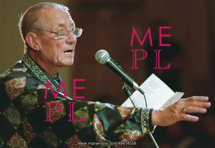: Russian poet Yevgeny Yevtushenko at Polytechnic Museum, 1996 : Russian poet Yevgeny Yevtushenko at Polytechnic Museum, 1996