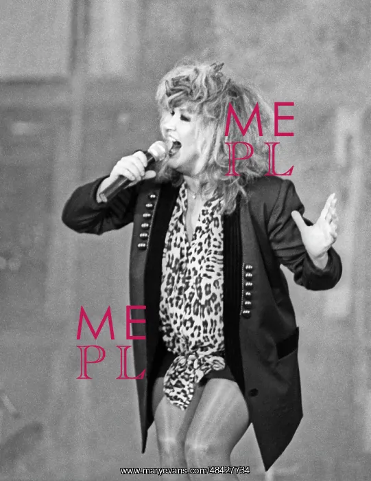 : Russian pop singer Alla Pugacheva performing, 1992 : Russian pop singer Alla Pugacheva performing, 1992
