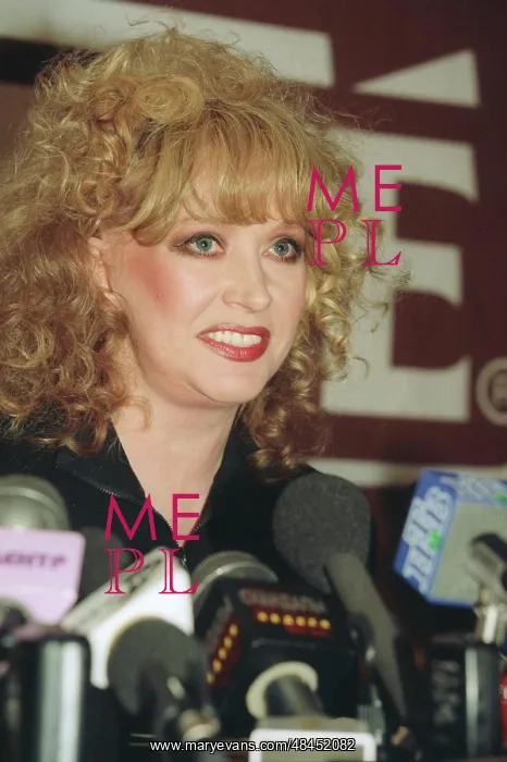 : Russian pop singer Alla Pugacheva press conference, 1998 : Russian pop singer Alla Pugacheva press conference, 1998