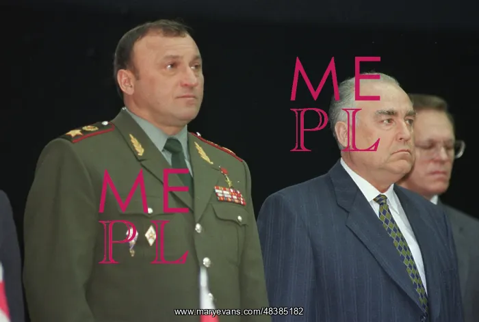 : Russian Prime Minister Viktor Chernomyrdin and : Russian Prime Minister Viktor Chernomyrdin and