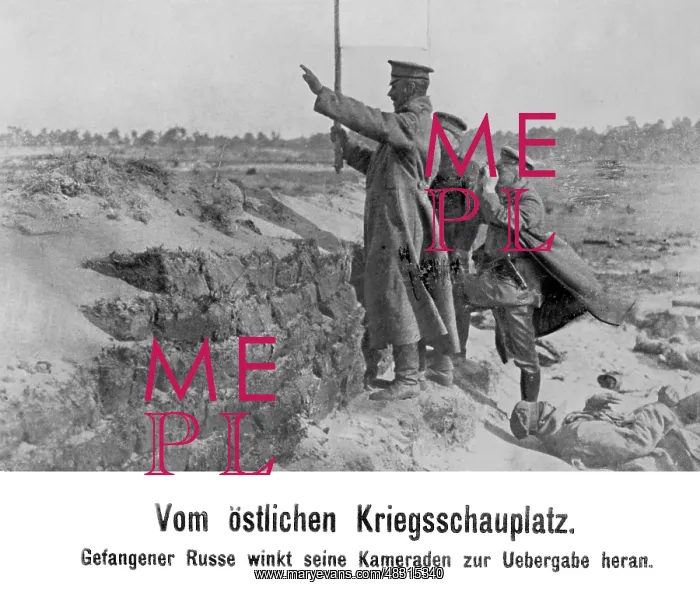 : Russian prisoner with two Germans, 1915 : Russian prisoner with two Germans, 1915