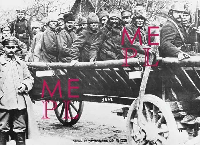 : Russian prisoners 1915 : Russian prisoners 1915