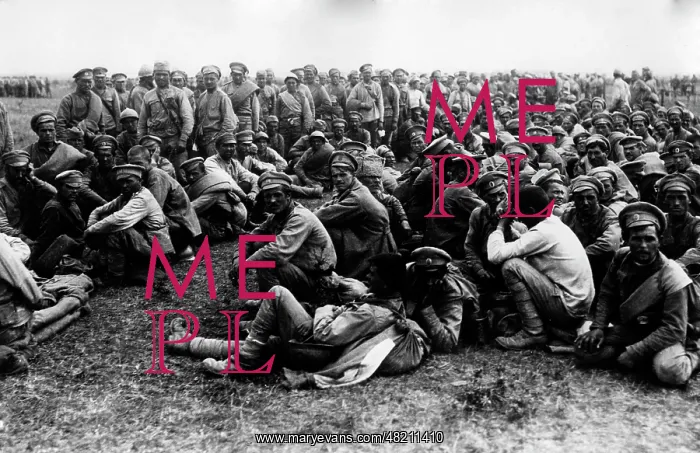 : Russian prisoners of war, 1916 : Russian prisoners of war, 1916