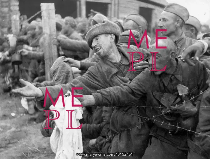 : Russian prisoners of war : Russian prisoners of war
