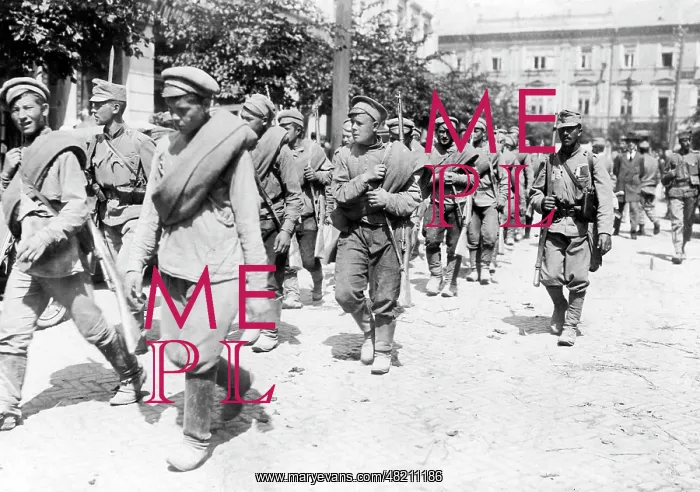 : Russian prisoners of war in Lublin, 1915 : Russian prisoners of war in Lublin, 1915