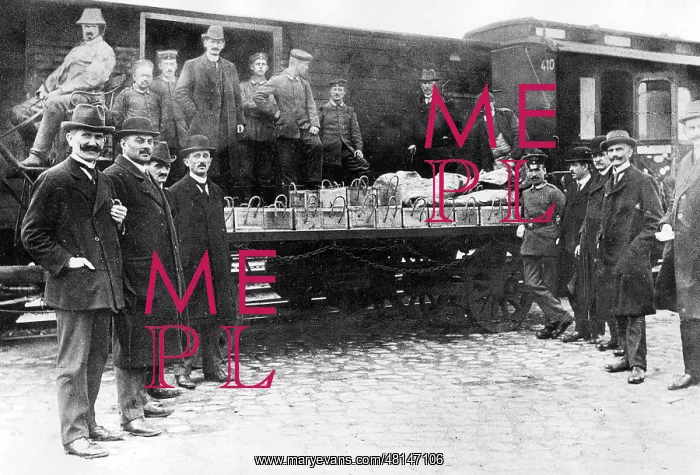 : Russian reparations in Berlin, 1918 : Russian reparations in Berlin, 1918