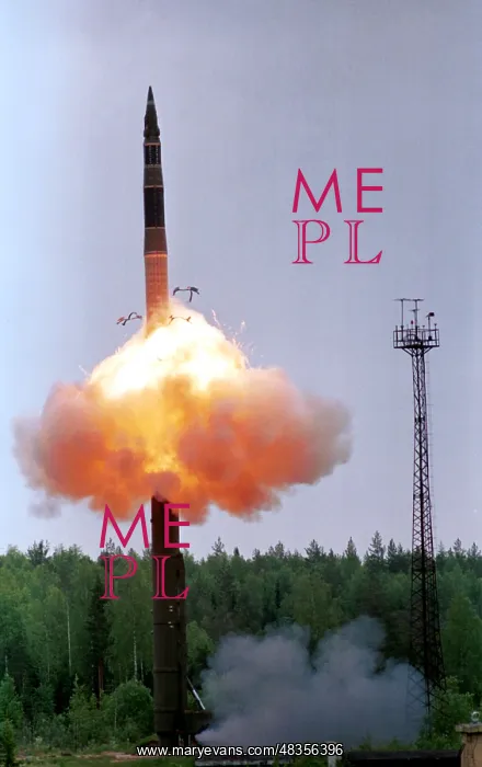 : Russian RT-2PM Topol ballistic missile launch, 1994 : Russian RT-2PM Topol ballistic missile launch, 1994