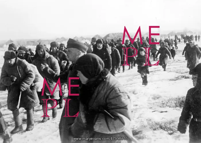 : Russian slave laborers are deported to Germany, 1943 : Russian slave laborers are deported to Germany, 1943