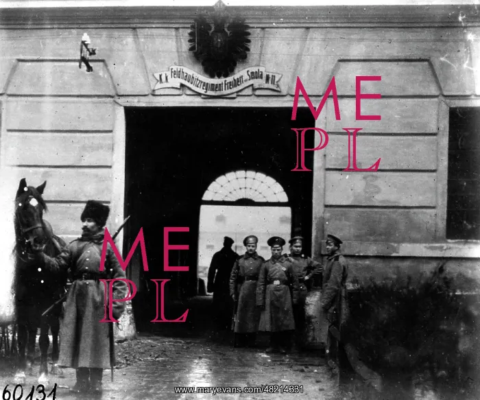 : Russian soldiers in front of Austrian barracks in Lviv, 1914 : Russian soldiers in front of Austrian barracks in Lviv, 1914