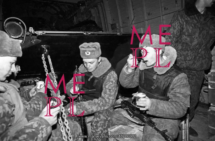 : Russian soldiers in Chechnya, 1994 : Russian soldiers in Chechnya, 1994