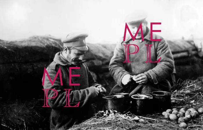 : Russian soldiers peeling potatoes : Russian soldiers peeling potatoes