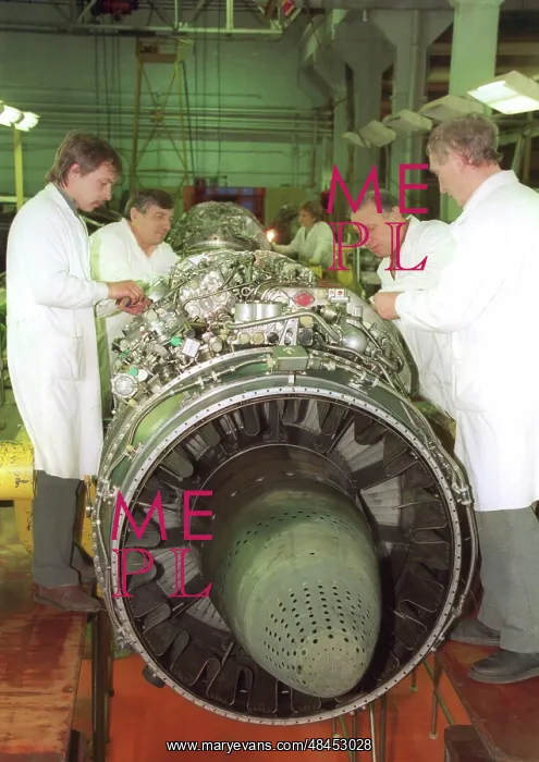: Russian Sukhoi Su-27 engine assemblage in Bashkiria, 1995 : Russian Sukhoi Su-27 engine assemblage in Bashkiria, 1995