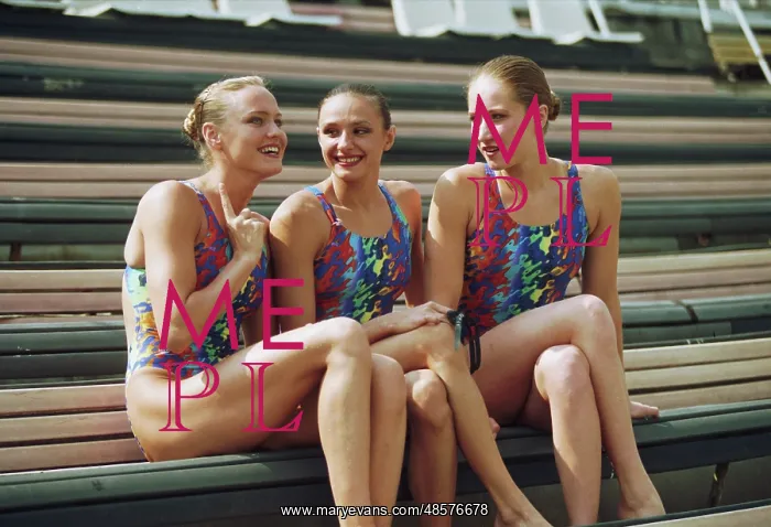 : Russian synchronized swimming team : Russian synchronized swimming team