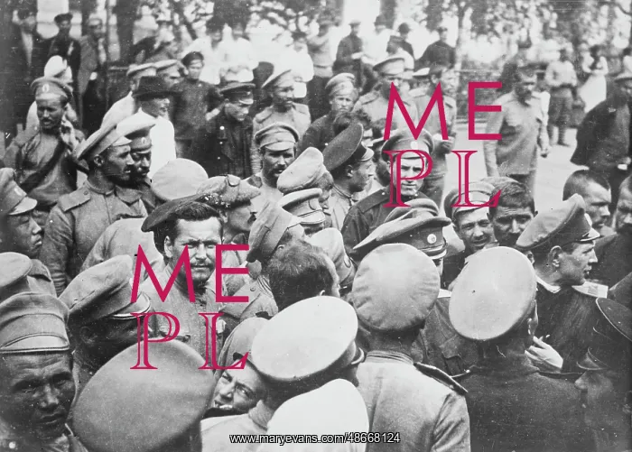  : Russian troops at railroad station, circa 1915