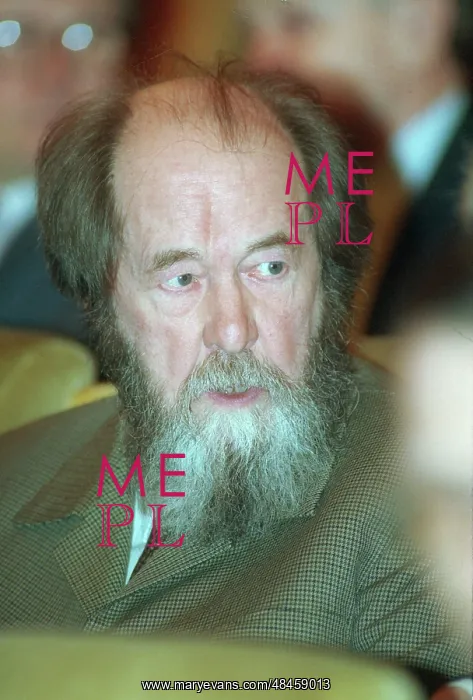 : Russian writer Alexander Solzhenitsyn, 1995 : Russian writer Alexander Solzhenitsyn, 1995