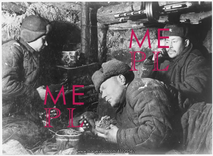 : RUSSIANS EAT US MEAT : RUSSIANS EAT US MEAT