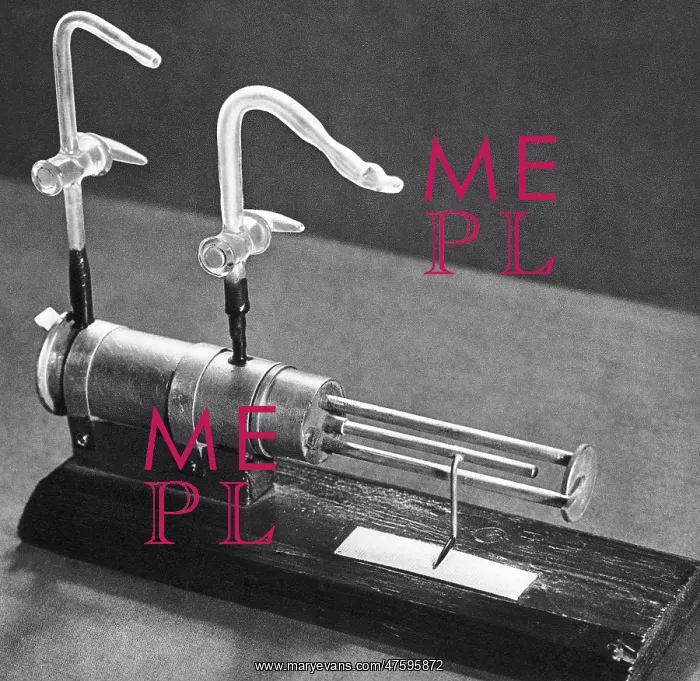 : Rutherford's apparatus : Rutherford's apparatus