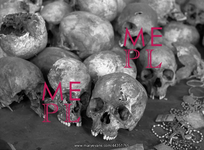 : Rwanada, Kigali, 2002: Sculls, bones and possessions : Rwanada, Kigali, 2002: Sculls, bones and possessions