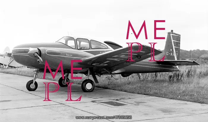 : Ryan-Temco D.16 Twin Navion G-ARIT : Ryan-Temco D.16 Twin Navion G-ARIT