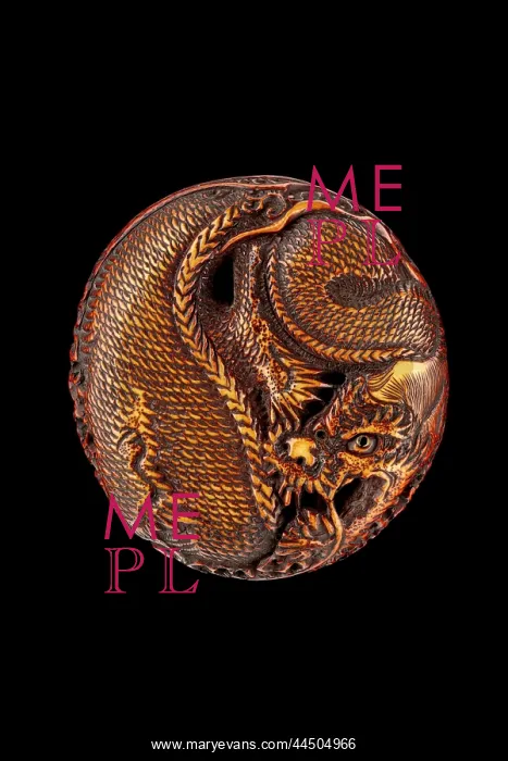 : Ryusa-style netsuke with coiled dragon : Ryusa-style netsuke with coiled dragon