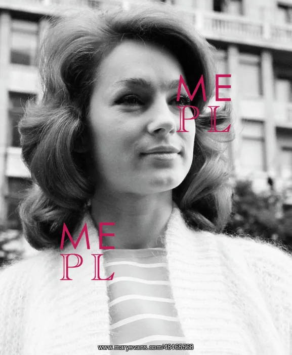 : S. Field. MOSCOW, USSR. July 11, 1961. Actress Shirley Anne Field. Vladimir Lagranzh / TASS : S. Field. MOSCOW, USSR. July 11, 1961. Actress Shirley Anne Field. Vladimir Lagranzh / TASS