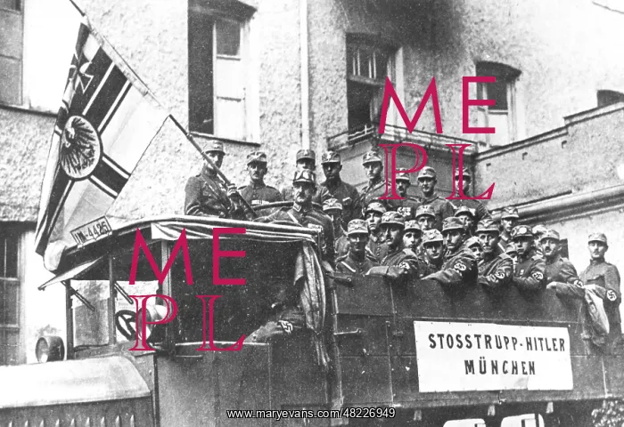: SA-Abteilung when preparing the Hitler Putsch, 1923 : SA-Abteilung when preparing the Hitler Putsch, 1923