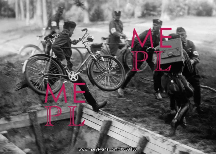 : SA dispatch rider at the Reich Competition, 1938 : SA dispatch rider at the Reich Competition, 1938
