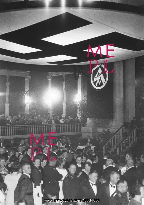 : SA event in the Berlin Zoo, 1933 : SA event in the Berlin Zoo, 1933