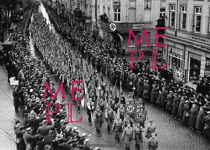 : SA funeral procession through Schwerin, 1936 : SA funeral procession through Schwerin, 1936