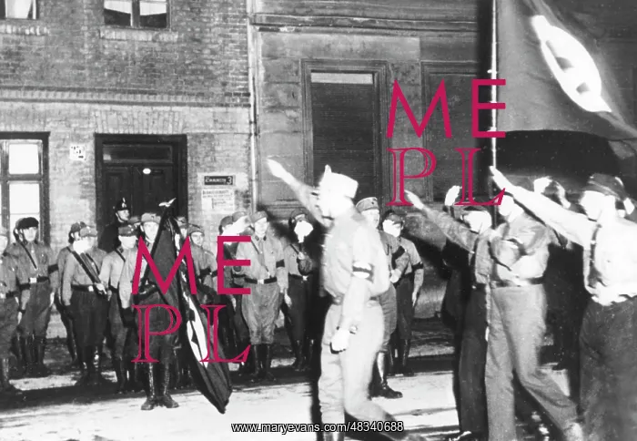 : SA-march in Berlin, 1932 : SA-march in Berlin, 1932