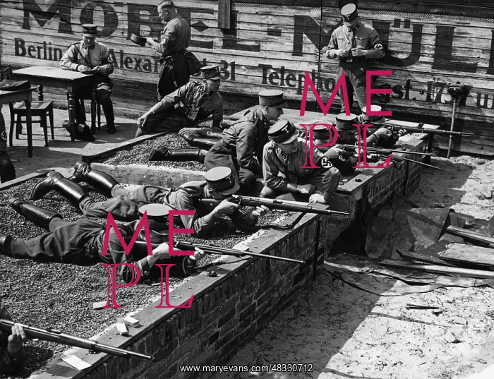 : SA men at shooting practice, 1939 : SA men at shooting practice, 1939