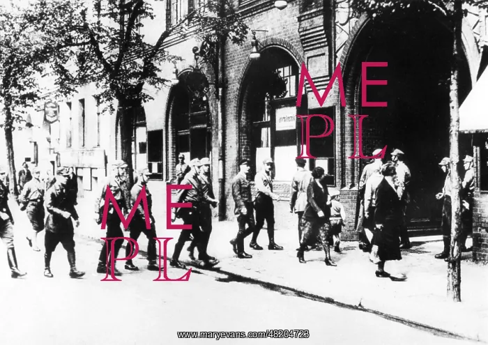 : SA squad in Berlin, 1933 : SA squad in Berlin, 1933