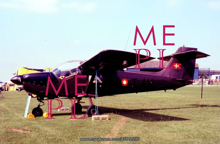: Saab MFI-17 Supporter T-412 : Saab MFI-17 Supporter T-412