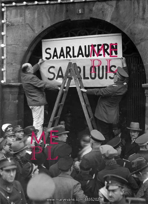 : Saarlouis becomes Saarlautern, 1936 : Saarlouis becomes Saarlautern, 1936