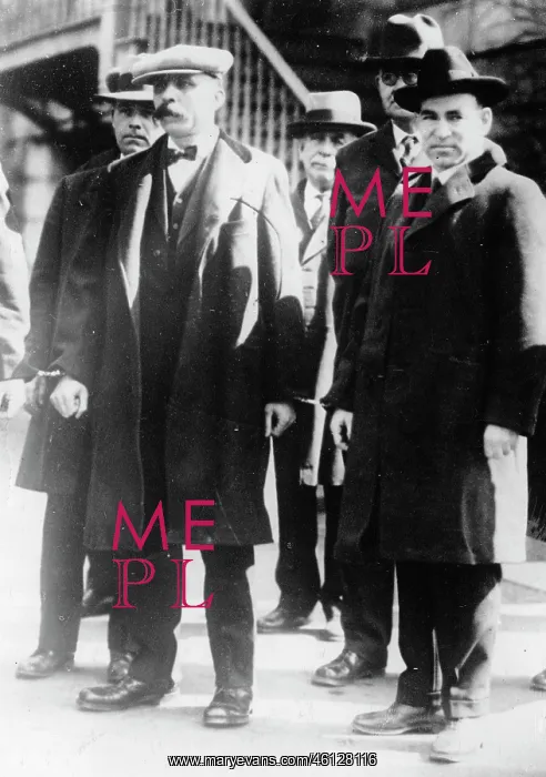 : Sacco and Vanzetti : Sacco and Vanzetti