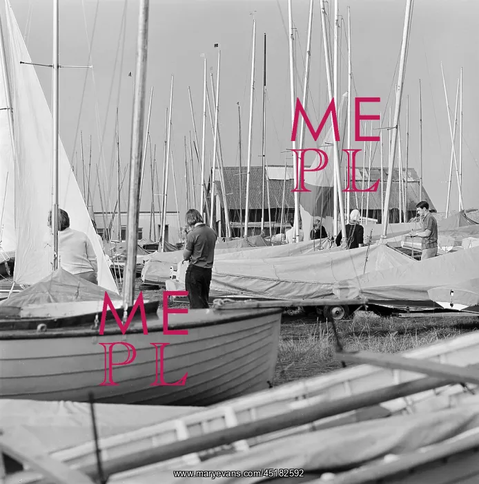 : Sailing Boat Masts : Sailing Boat Masts