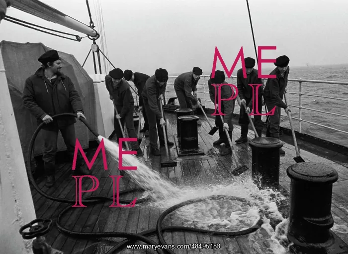 : Sailors. October 29, 1986. Sailors mopping the deck of the ship. Grigory Kalachyan / TASS : Sailors. October 29, 1986. Sailors mopping the deck of the ship. Grigory Kalachyan / TASS