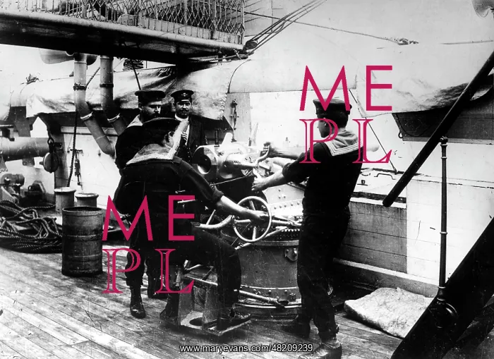 : Sailors at a cannon on a warship, 1914 : Sailors at a cannon on a warship, 1914