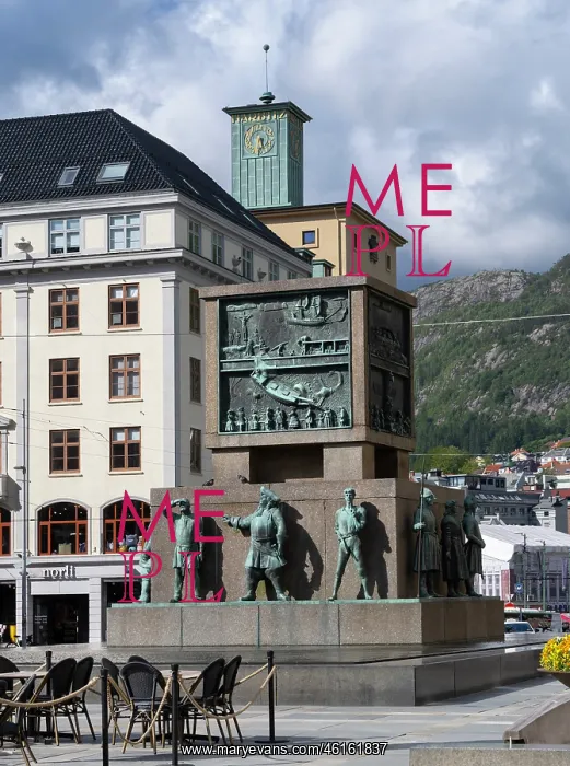 : Sailor's Monument, Bergen, Norway : Sailor's Monument, Bergen, Norway