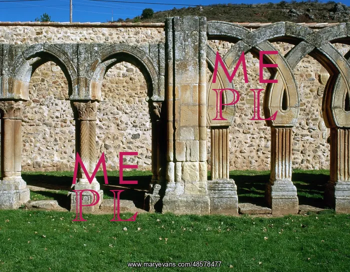 : Saint John of Douro. Intertwined arches. Soria. Castile and : Saint John of Douro. Intertwined arches. Soria. Castile and