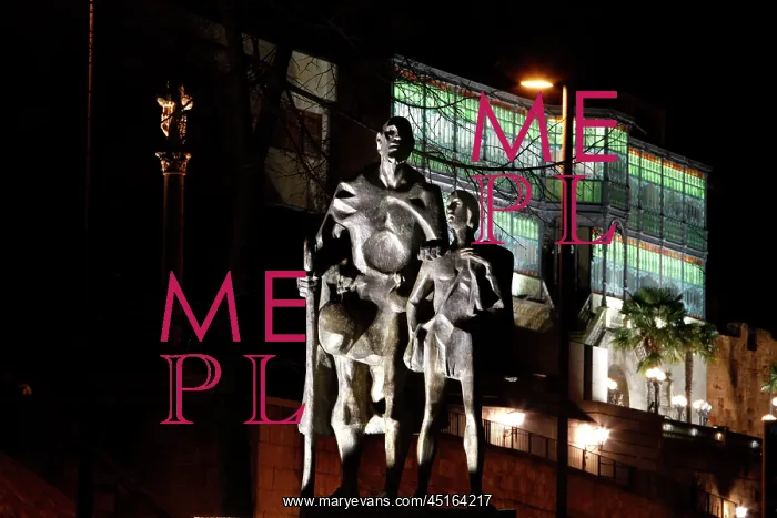 : Salamanca. Low angle view of statue of Lazarillo de Tormes leading the blind man : Salamanca. Low angle view of statue of Lazarillo de Tormes leading the blind man