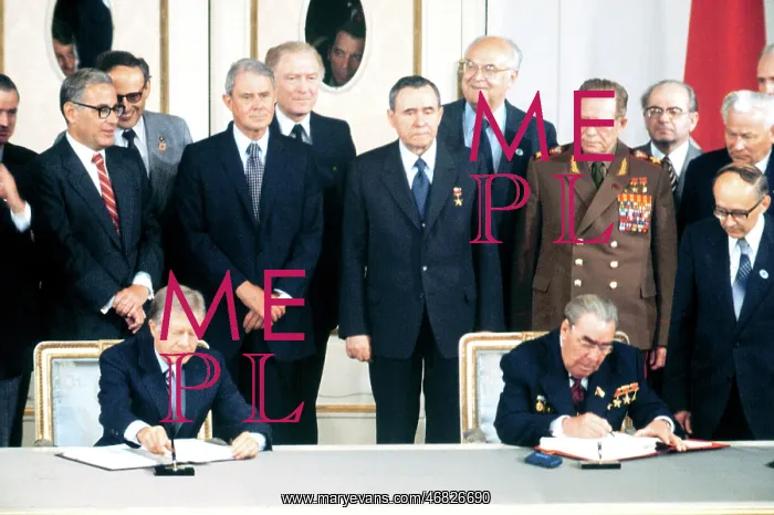 : SALT 1979. SALT 2 summit in Vienna. The signing of the SALT treaty in the : SALT 1979. SALT 2 summit in Vienna. The signing of the SALT treaty in the