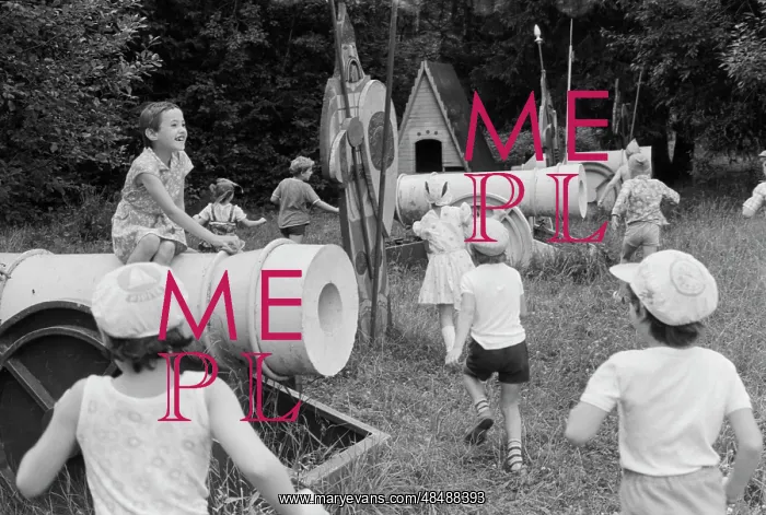 : Salut summer camp : Salut summer camp