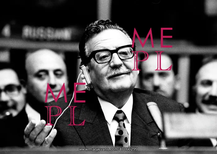 : Salvador Allende : Salvador Allende