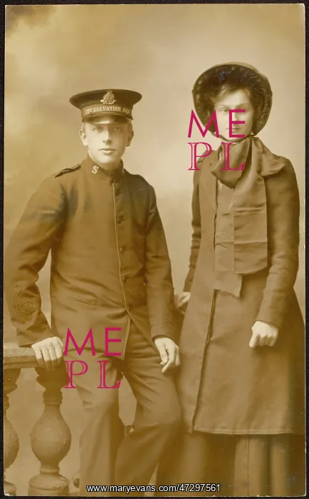 : SALVATION ARMY COUPLE : SALVATION ARMY COUPLE